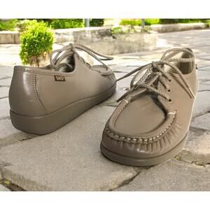 SAS Women's 6.5 Taupe Neutral Leather Lace Up Comfort Walking Shoes USA Made
